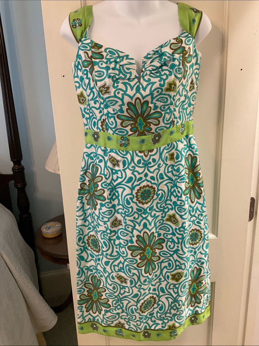 Milly of New York 100% silk sleeveless lined dress size 8 teal & green
